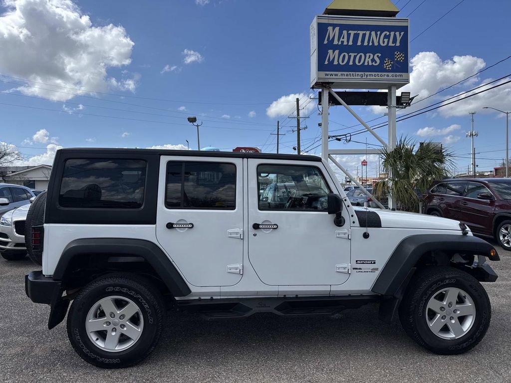 Used 2018 Jeep Wrangler Unlimited Sport S image 10