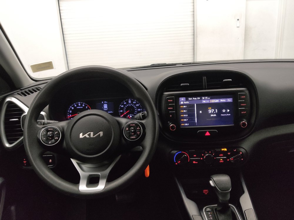 Used 2022 Kia Soul LX FWD image 22