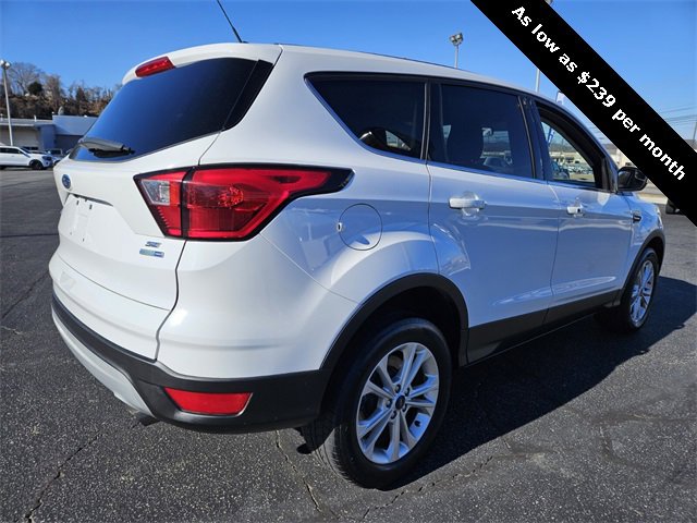 Used 2019 Ford Escape SE image 7