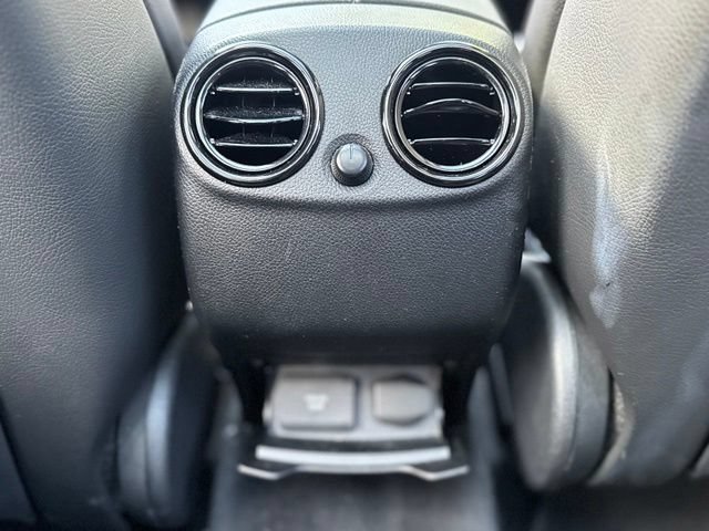 Used 2019 Mercedes-Benz GLC 300 4MATIC image 27