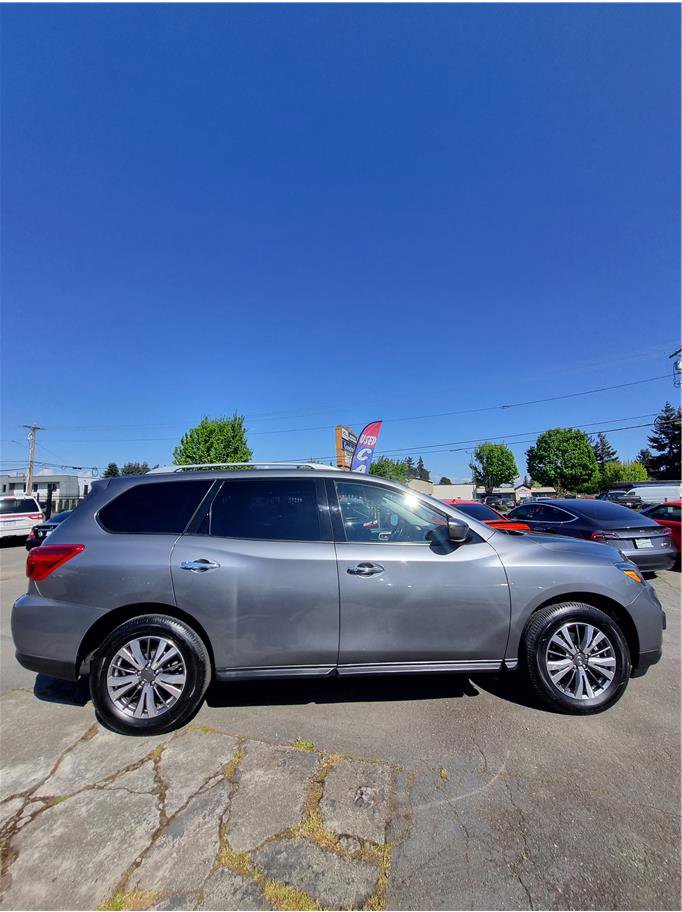 Used 2019 Nissan Pathfinder SV AWD/4WD image 6