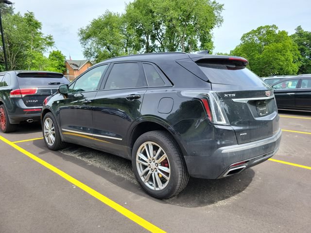 Used 2022 Cadillac XT5 Sportv w/ Technology Package AWD/4WD image 4