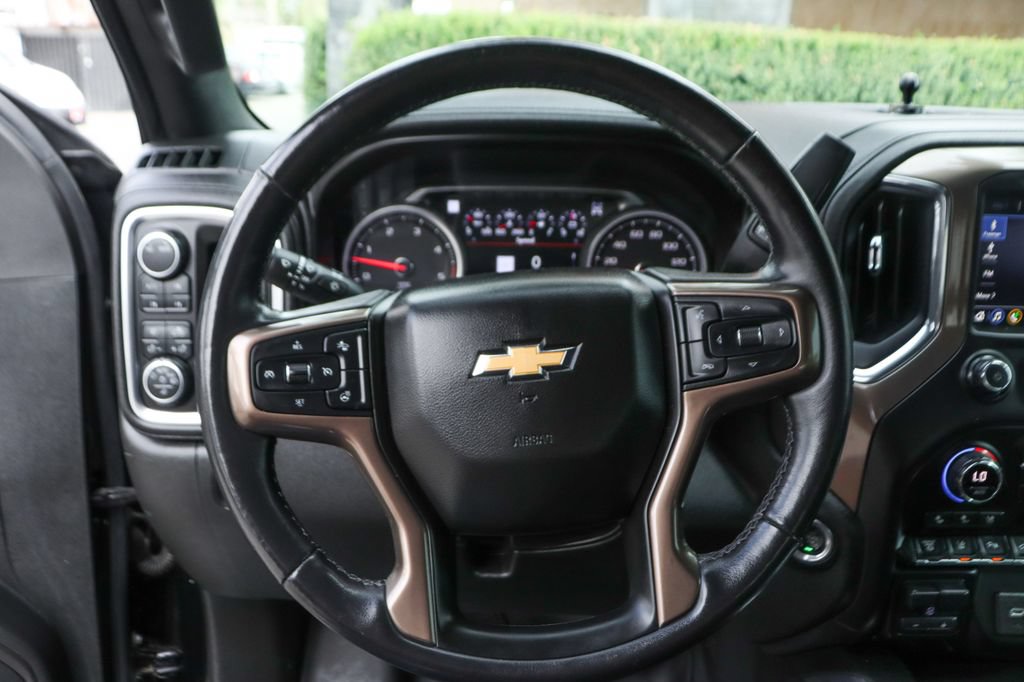 Used 2020 Chevrolet Silverado 2500 High Country w/ Technology Package AWD/4WD image 24
