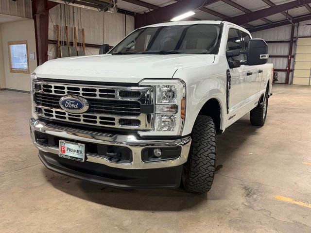 Used 2024 Ford F250 XLT w/ FX4 Off-Road Package image 3