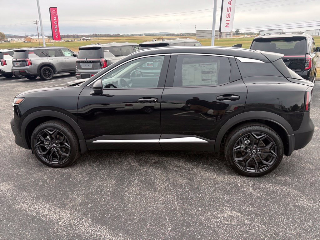 New 2027 Nissan Kicks SR w/ SR Premium Package AWD/4WD image 7
