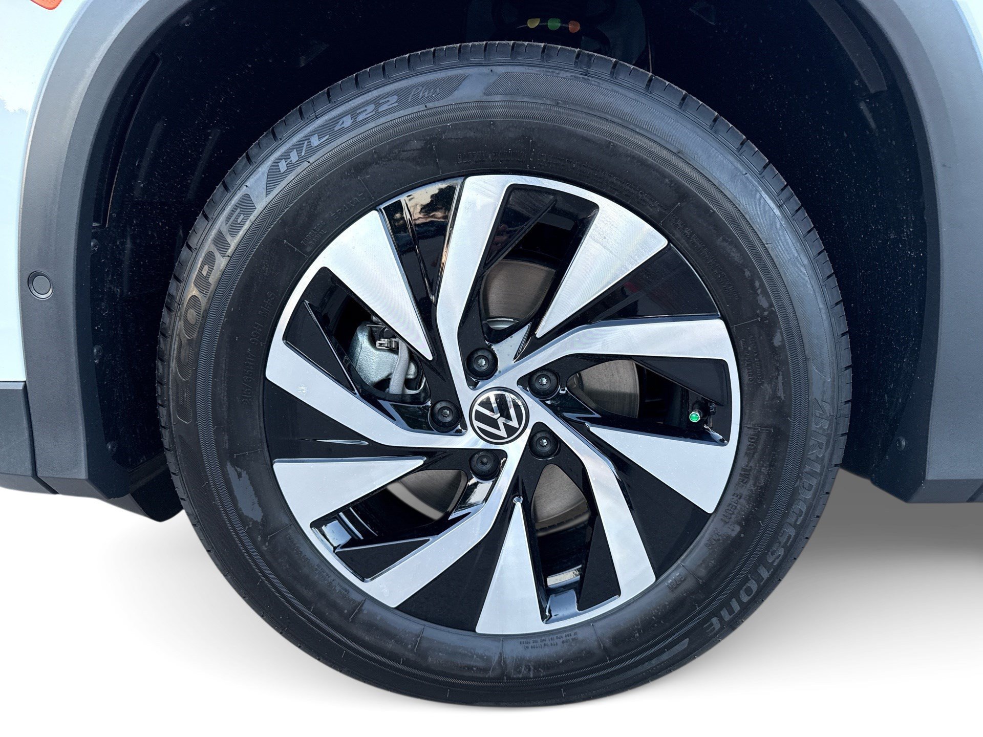 New 2026 Volkswagen Tiguan S FWD image 18