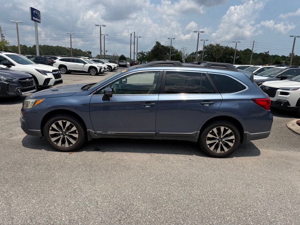 Used 2016 Subaru Outback 2.5i Limited AWD/4WD image 11