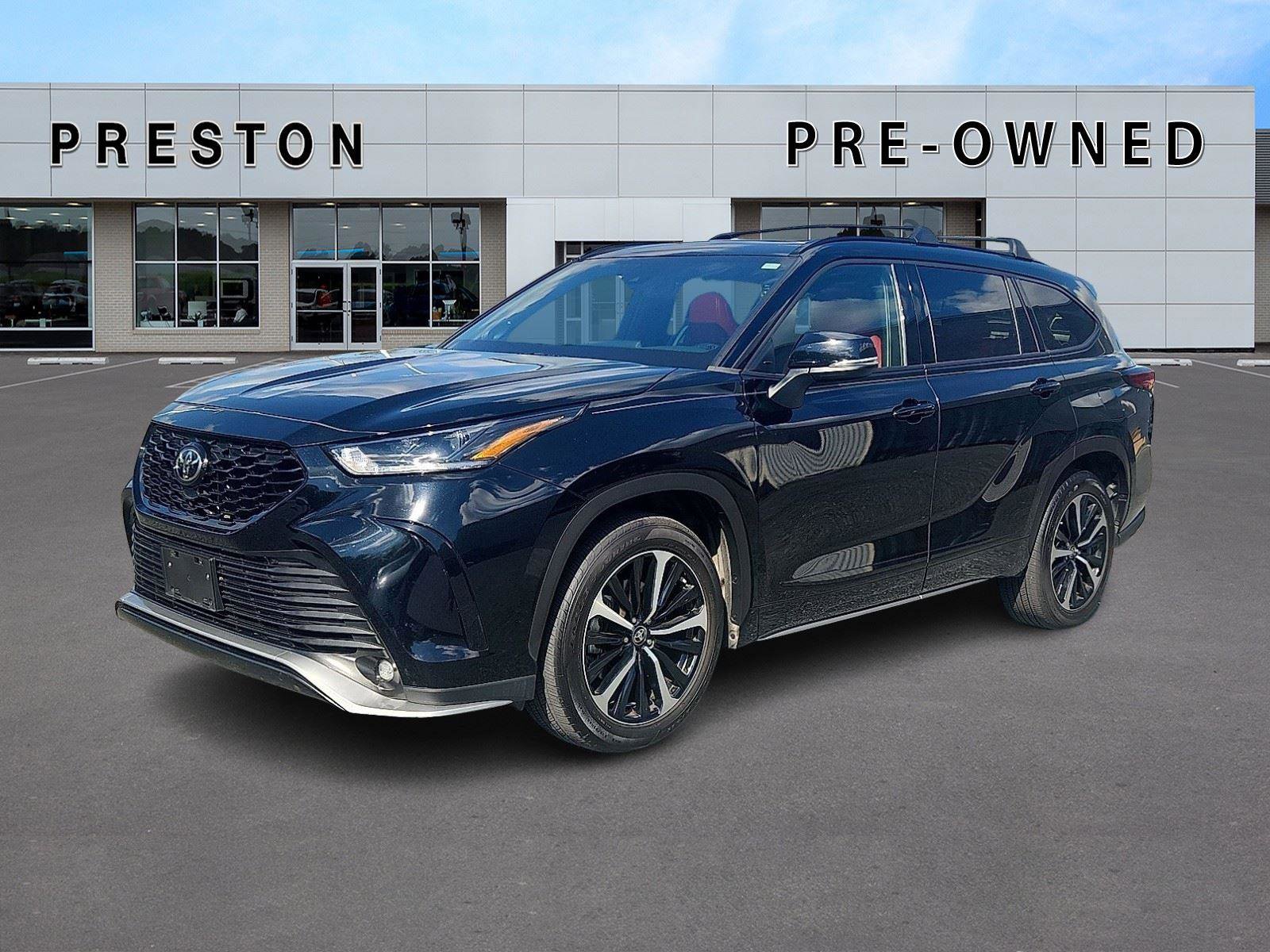 Used 2021 Toyota Highlander XSE