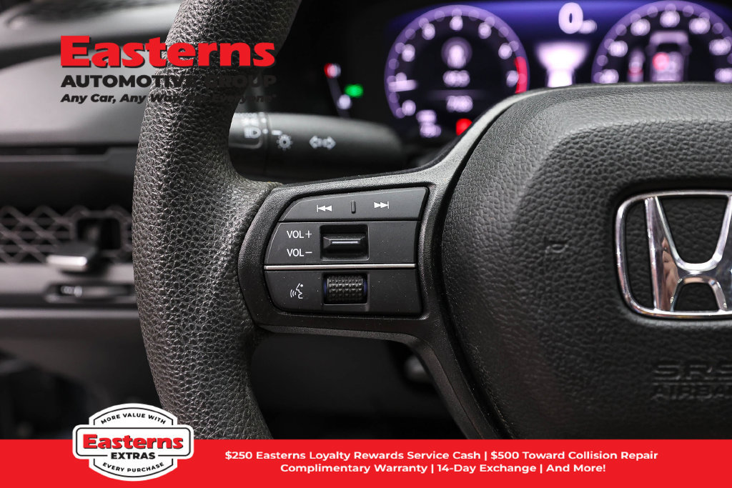 Used 2023 Honda Accord EX image 16