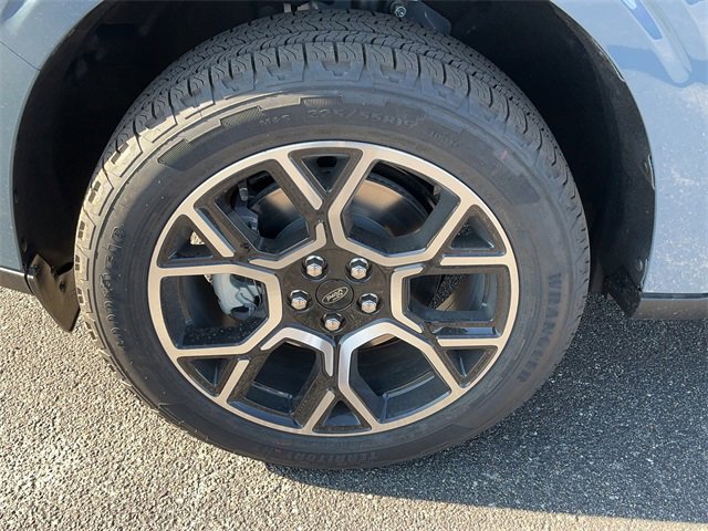 New 2026 Ford Maverick Lariat w/ 4K Tow Package image 9