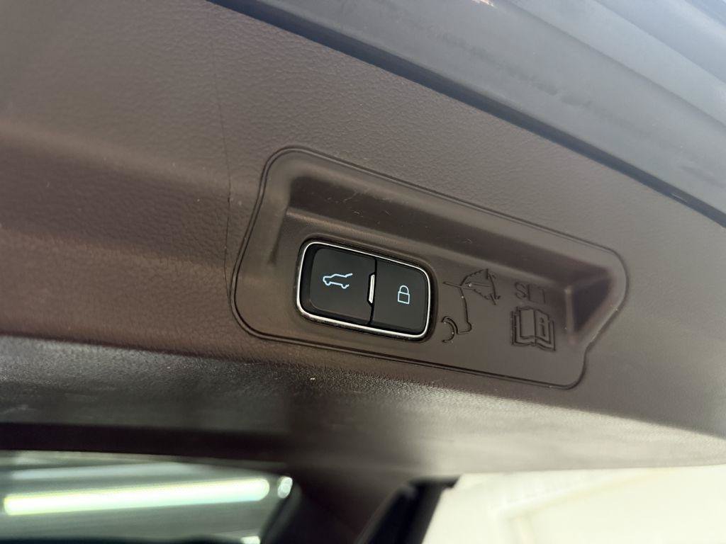 Used 2021 Ford Explorer King Ranch w/ Premium Technology Package AWD/4WD image 36