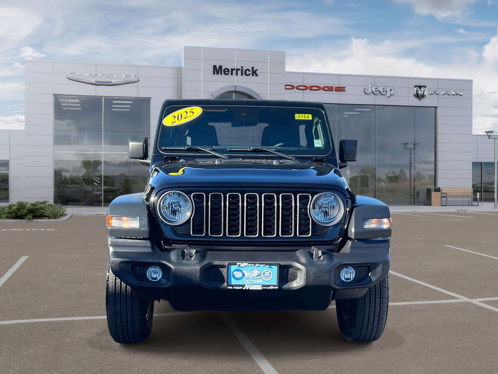Used 2025 Jeep Wrangler Unlimited Sport AWD/4WD image 3