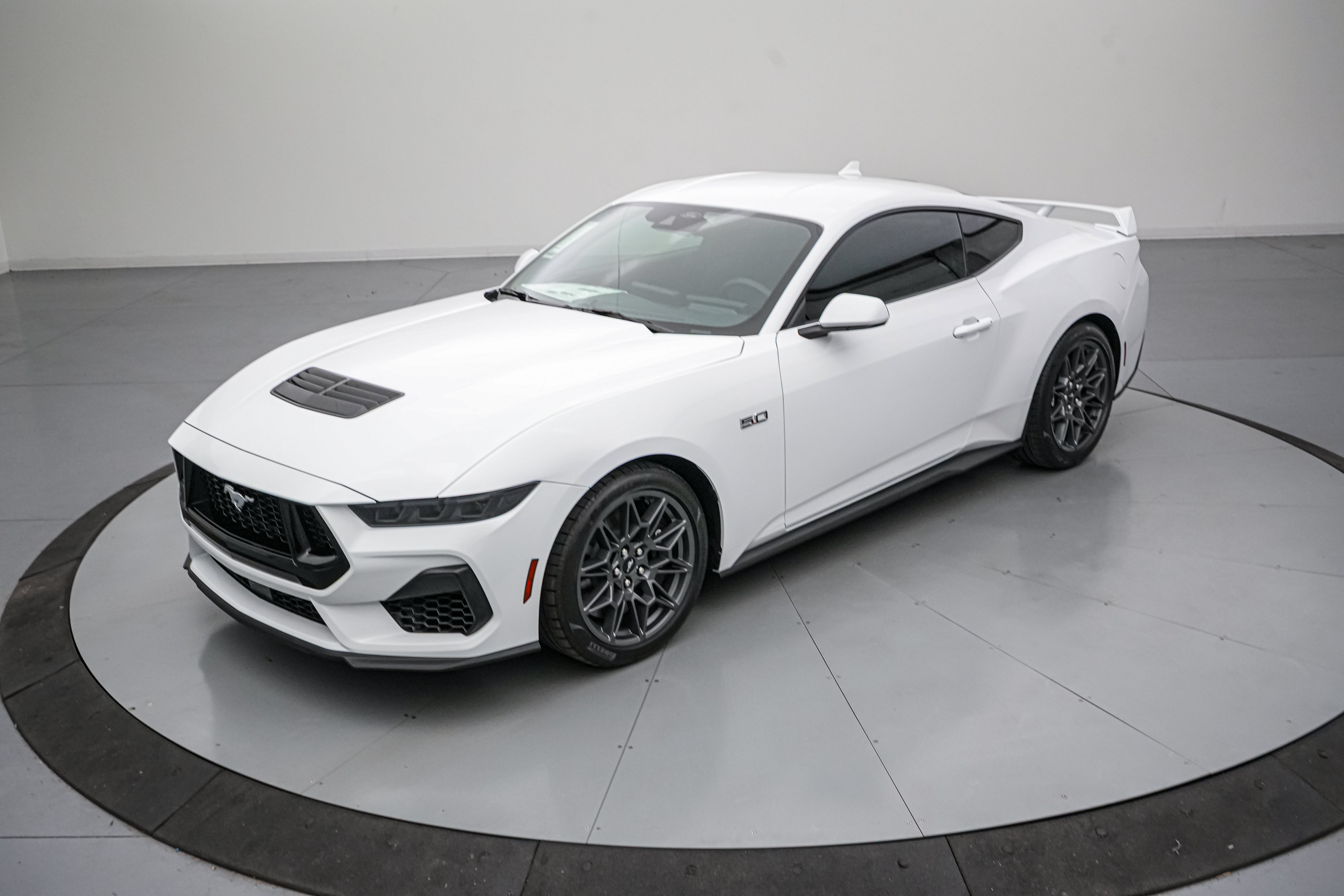 New 2026 Ford Mustang GT w/ GT Performance Package RWD image 9