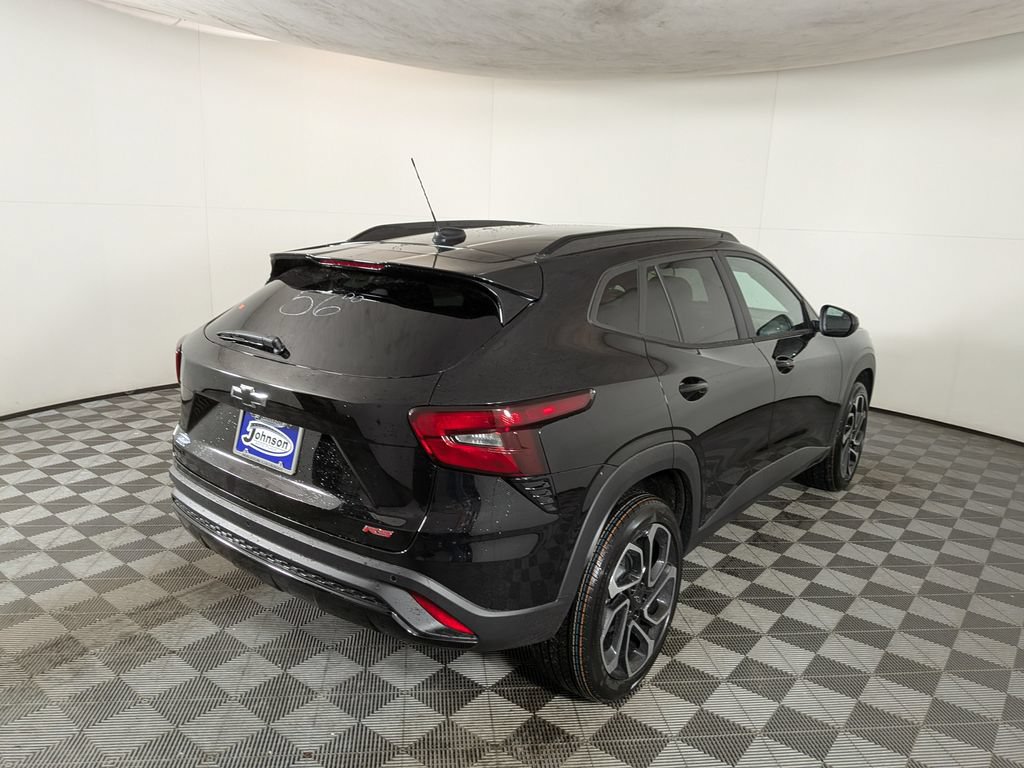 New 2026 Chevrolet Trax RS w/ Driver Confidence Package FWD image 7