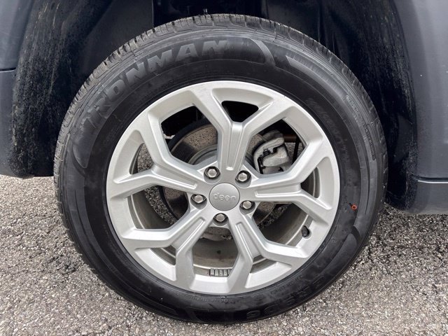 Used 2024 Jeep Compass Latitude AWD/4WD image 12