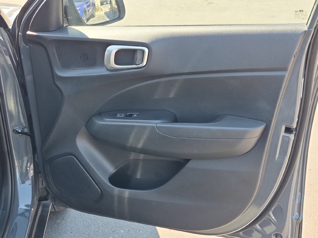 Used 2026 Hyundai Venue SEL FWD image 33