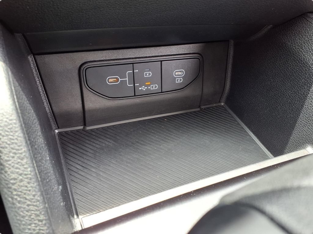 Used 2026 Kia Sportage LX FWD image 9