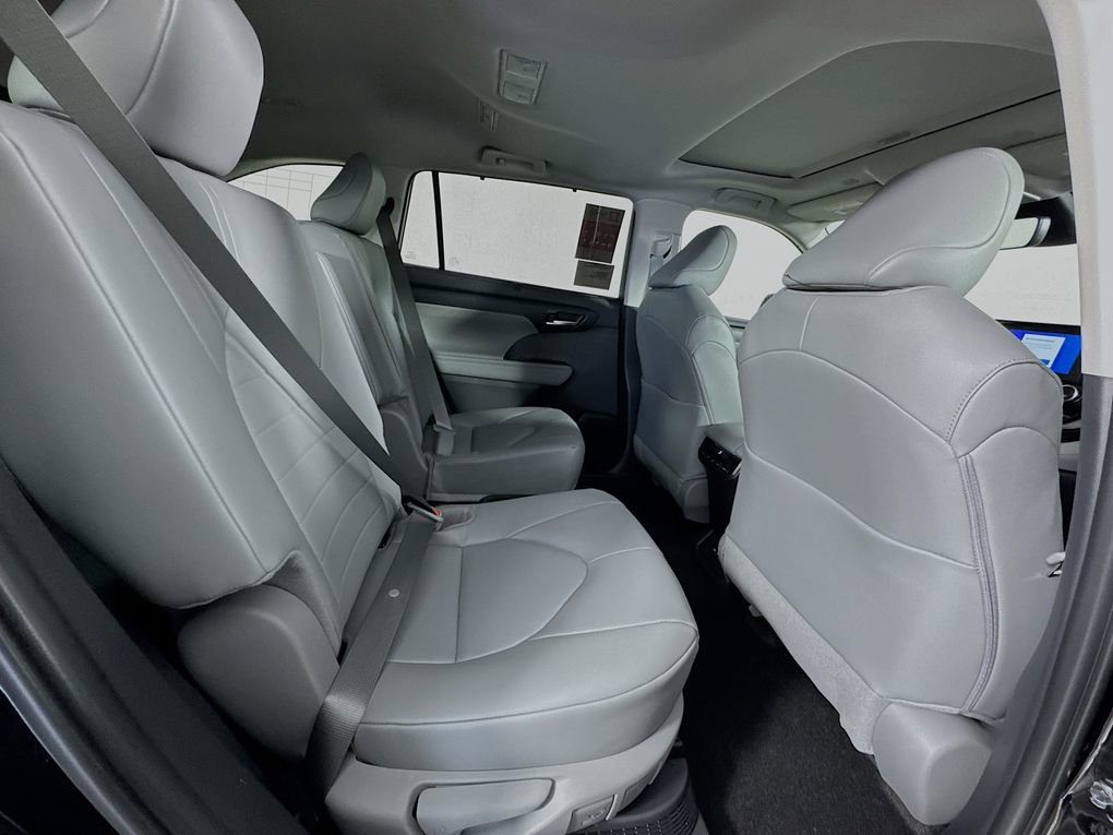 New 2026 Toyota Highlander XLE AWD/4WD image 27