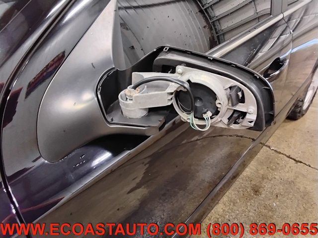 Used 2008 Saturn Astra XR w/ Premium Trim Package FWD image 16