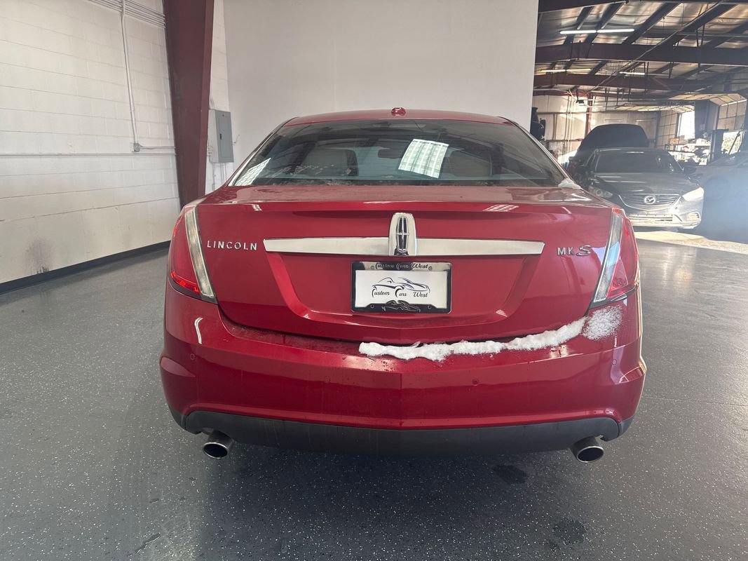 Used 2011 Lincoln MKS FWD image 5