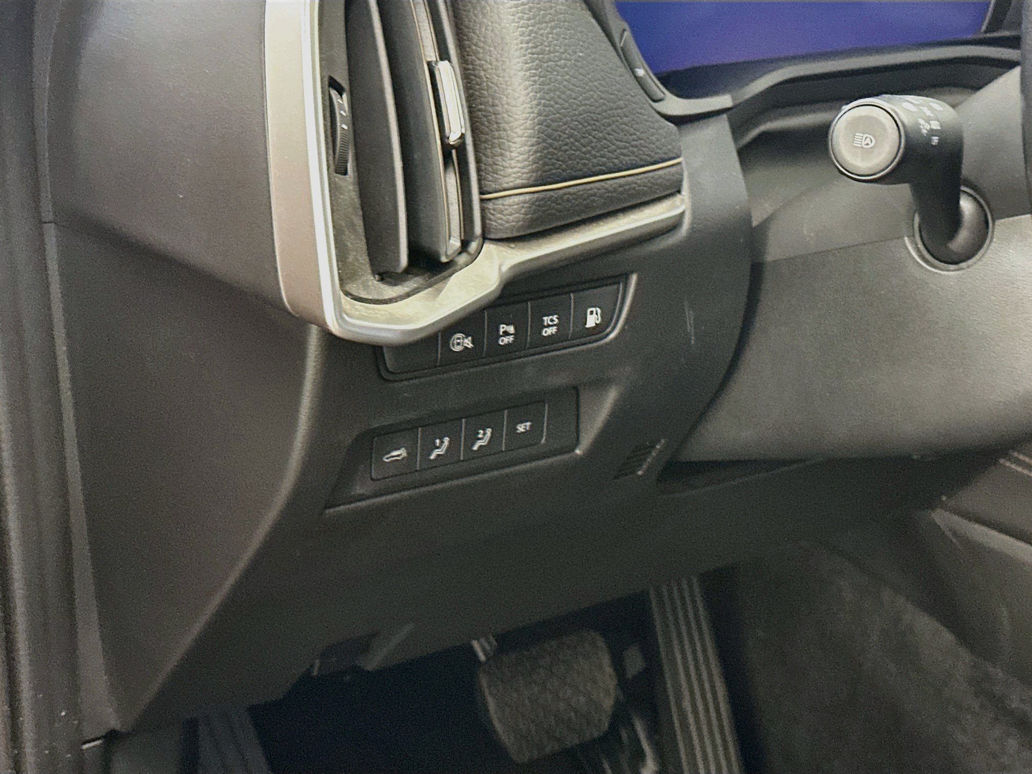 Used 2025 MAZDA CX-70 Plug-In Hybrid w/ Premium Pkg AWD/4WD image 17