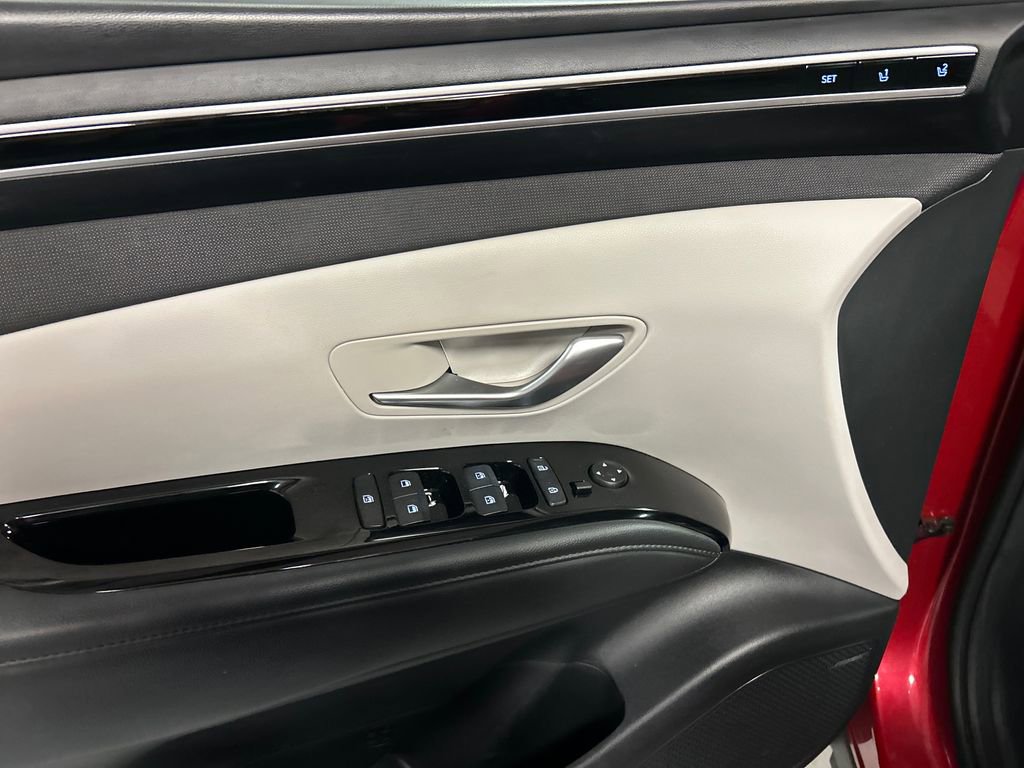 Used 2023 Hyundai Tucson Limited image 12
