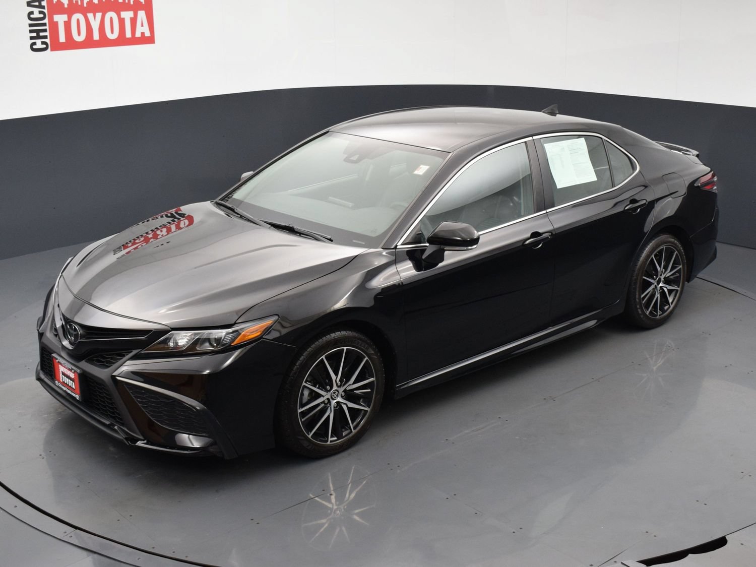 Used 2024 Toyota Camry SE AWD/4WD image 23