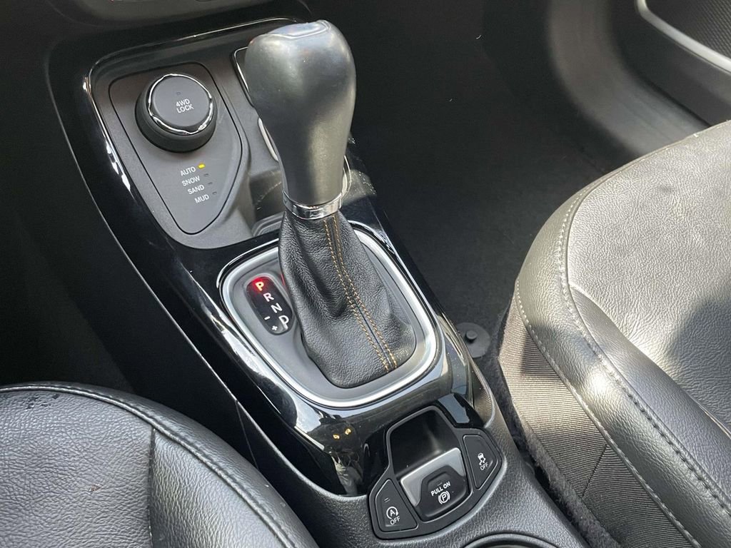 Used 2021 Jeep Compass Limited image 23