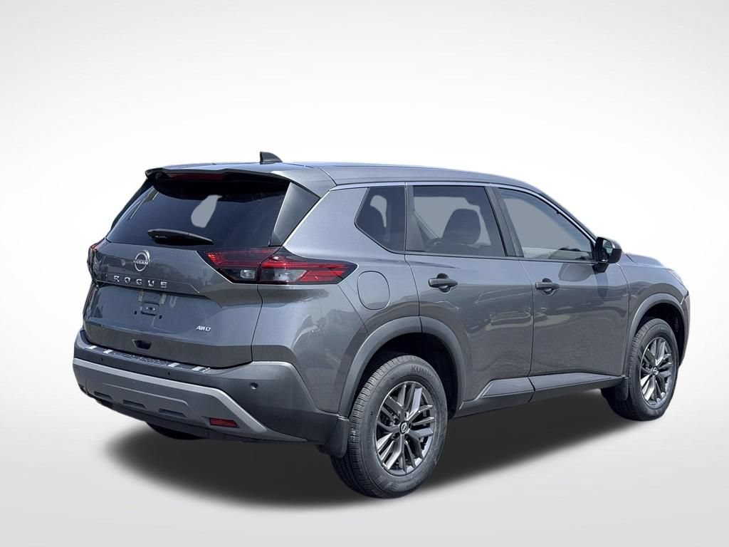 Used 2023 Nissan Rogue S AWD/4WD image 6