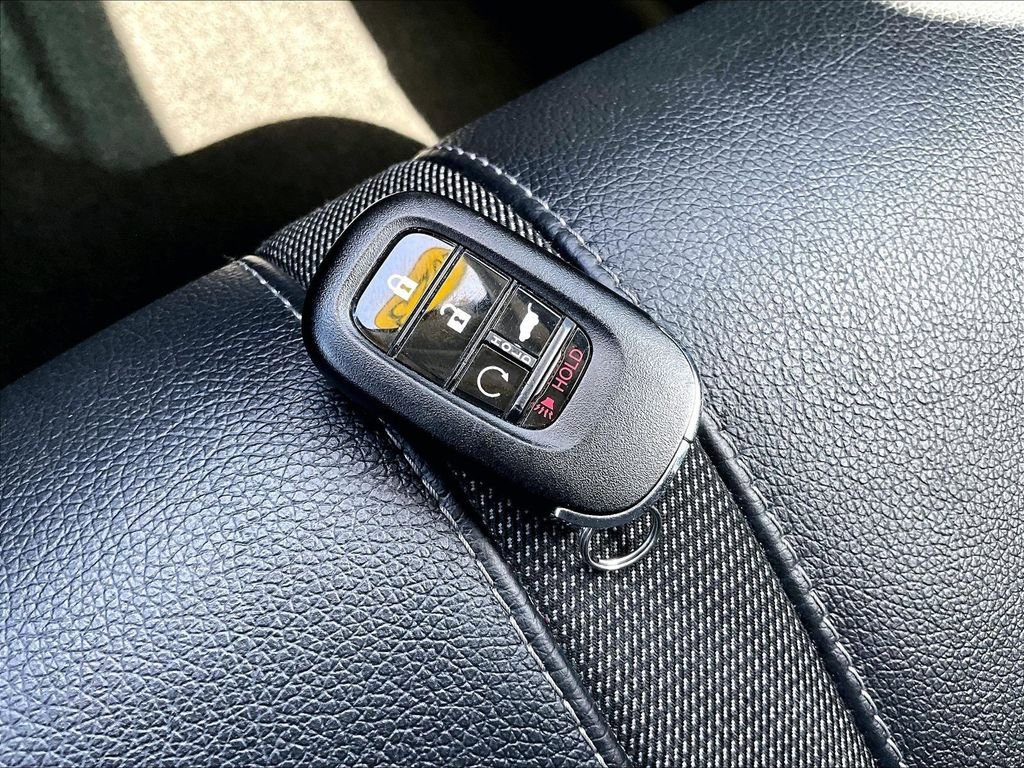 Used 2023 Honda Pilot Touring image 30