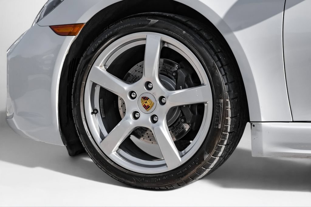 Used 2021 Porsche 718 Cayman RWD image 46