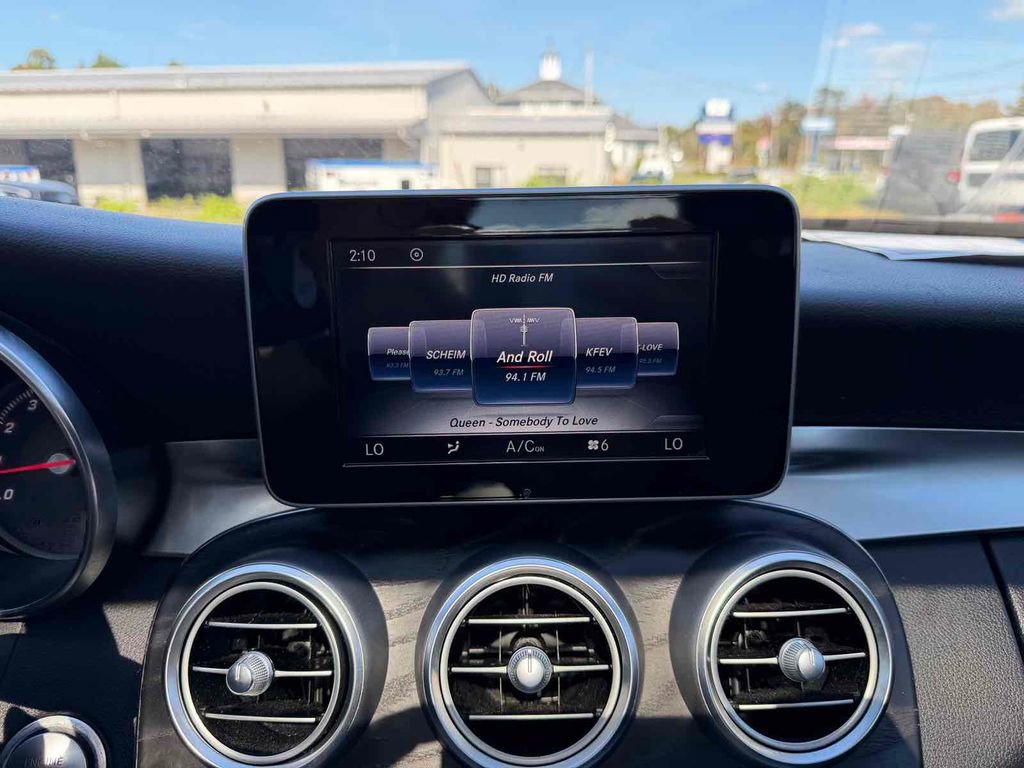 Used 2017 Mercedes-Benz C 300 4MATIC Sedan image 25