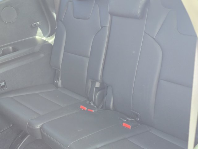 Used 2024 Kia Telluride EX w/ EX Captain's Chair Package FWD image 17