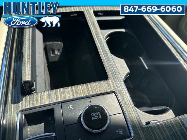 Used 2021 Lincoln Navigator Black Label w/ Cargo Convenience Package image 25