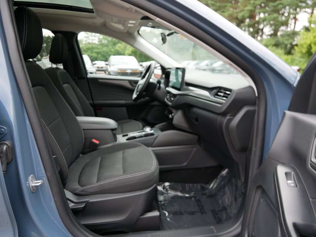 Certified 2025 Ford Escape Active w/ Tech Pack #1 AWD/4WD image 8