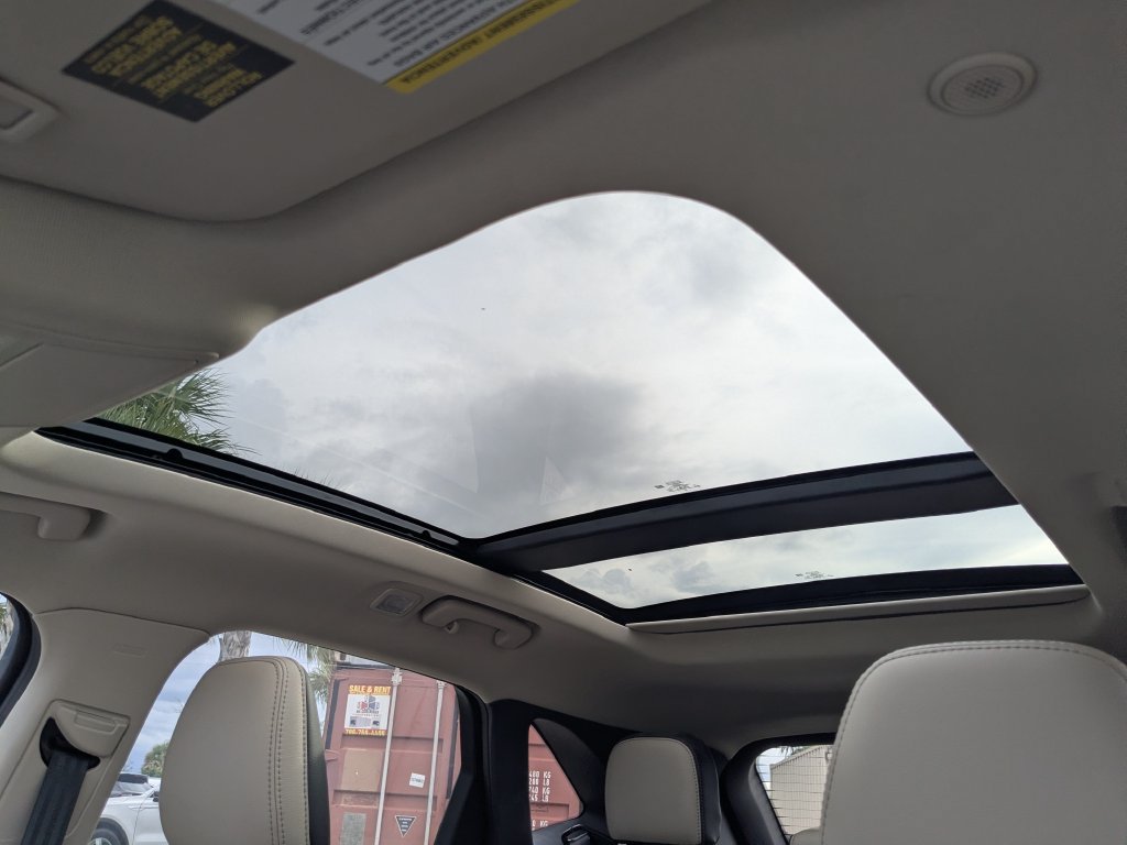Used 2020 Ford Escape SE Sport FWD image 24