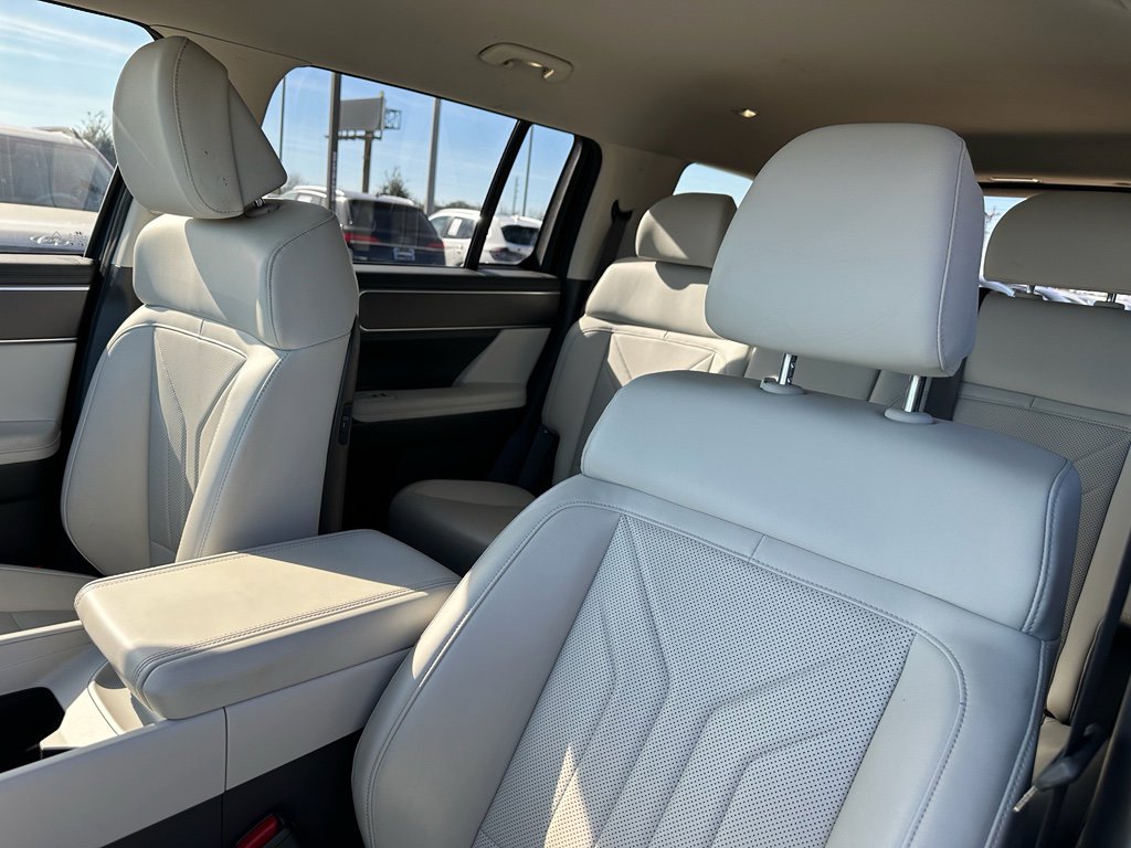 Used 2025 Hyundai Santa Fe SEL image 12