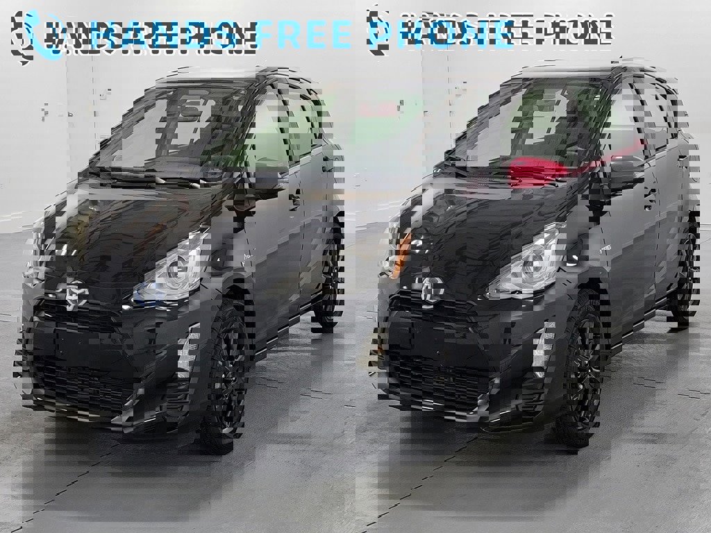 Used 2016 Toyota Prius C Persona Series image 5