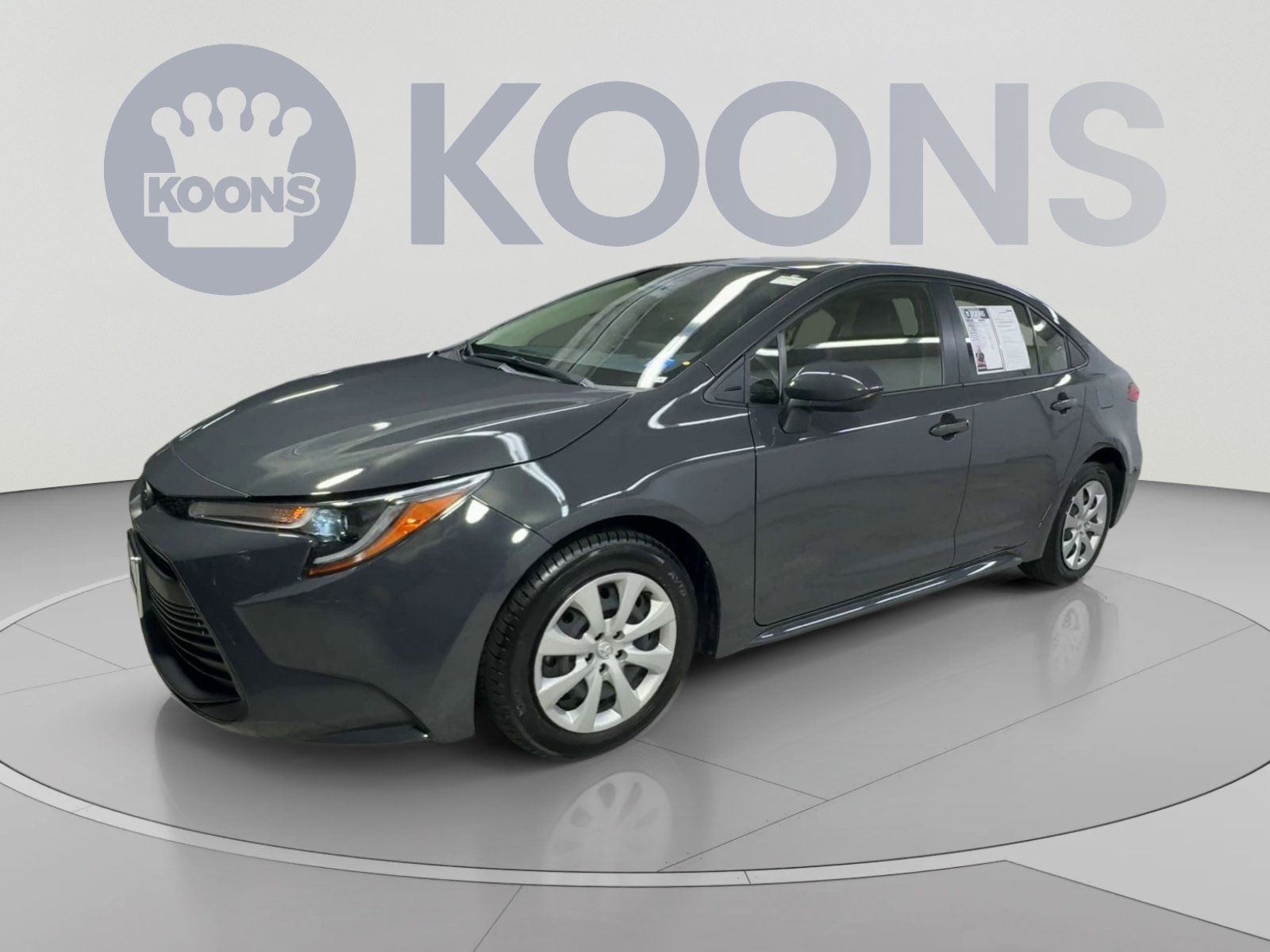 Used 2023 Toyota Corolla LE w/ Carpet Mat Package (TMS) FWD image 5