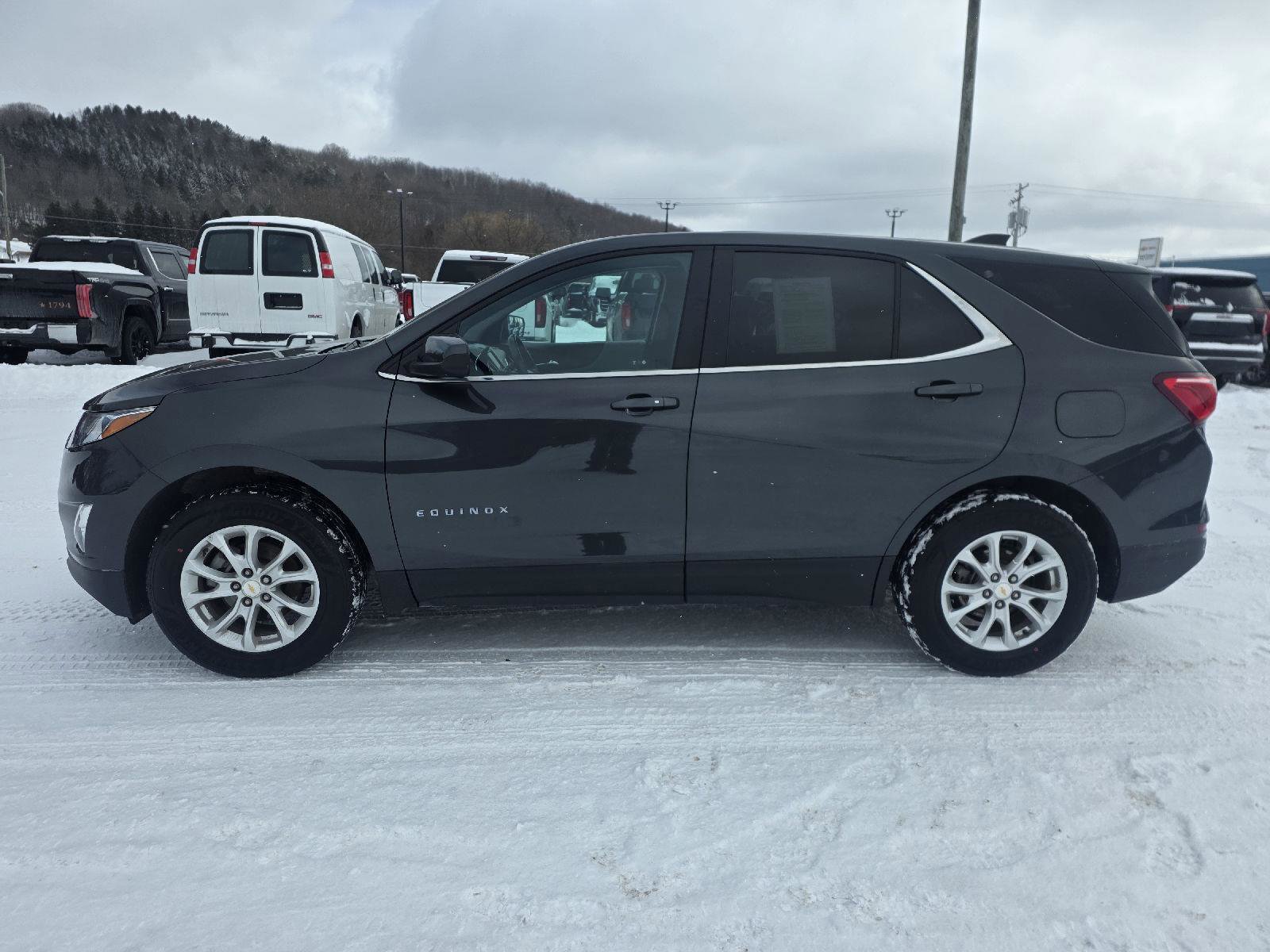 Used 2021 Chevrolet Equinox LT image 10