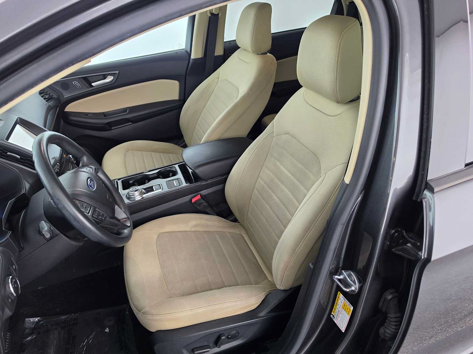 Used 2020 Ford Edge SE AWD/4WD image 21