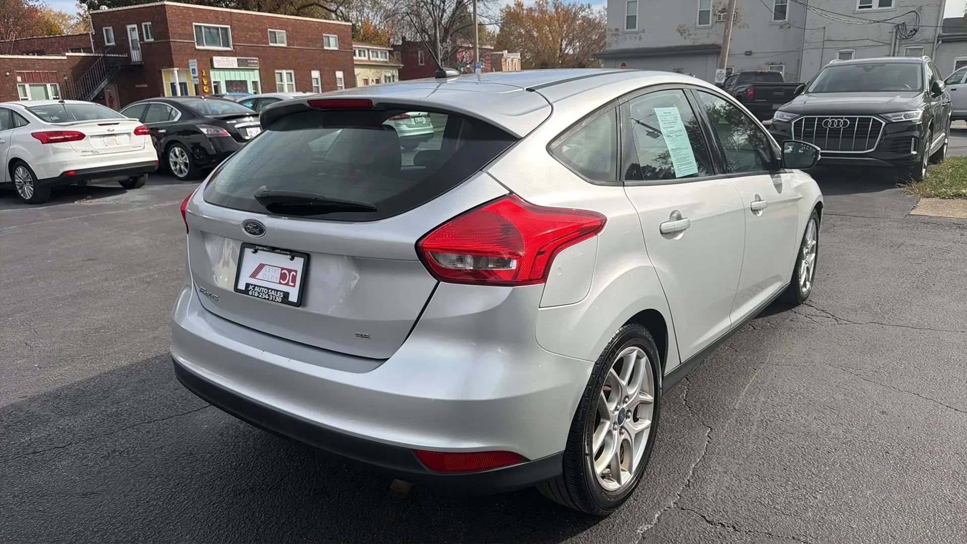 Used 2015 Ford Focus SE w/ Equipment Group 201A image 5