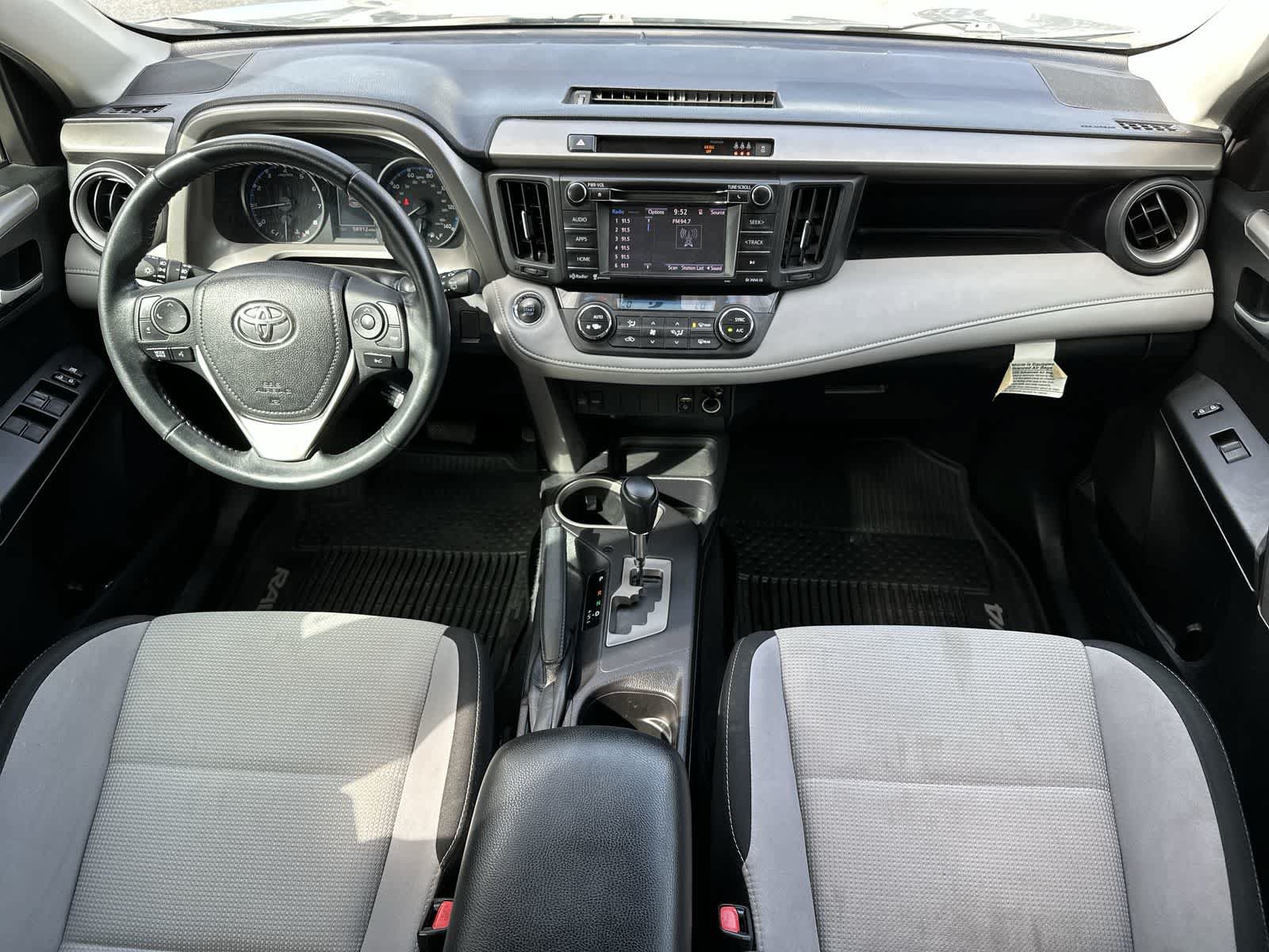 Used 2018 Toyota RAV4 XLE FWD image 19