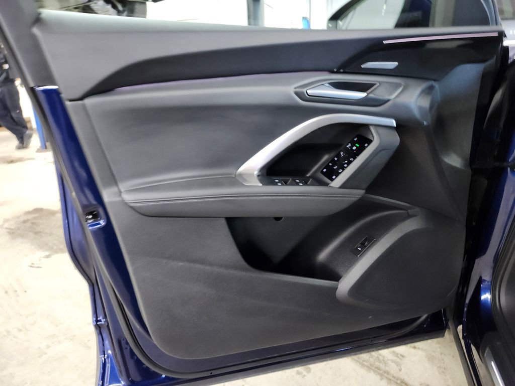 Used 2025 Audi Q5 Premium Plus w/ Premium Plus image 10