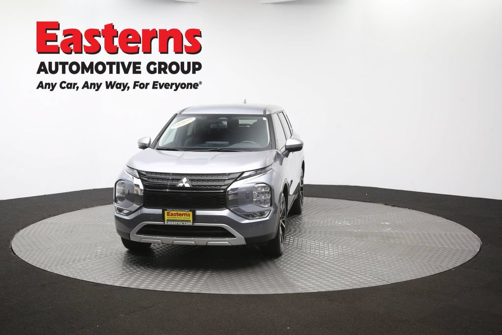 Used 2024 Mitsubishi Outlander SE AWD/4WD image 54