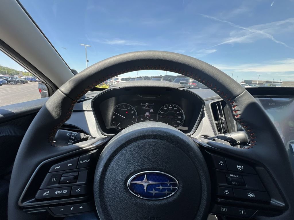 Used 2025 Subaru Crosstrek 2.5i Limited w/ Crosstrek Mirror Package AWD/4WD image 11