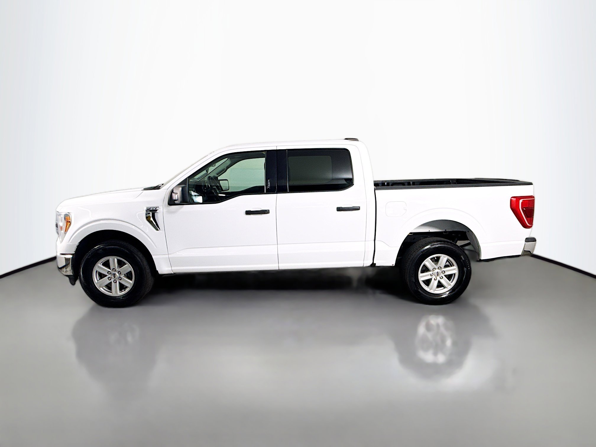 Used 2022 Ford F150 XLT w/ Equipment Group 301A Mid image 6