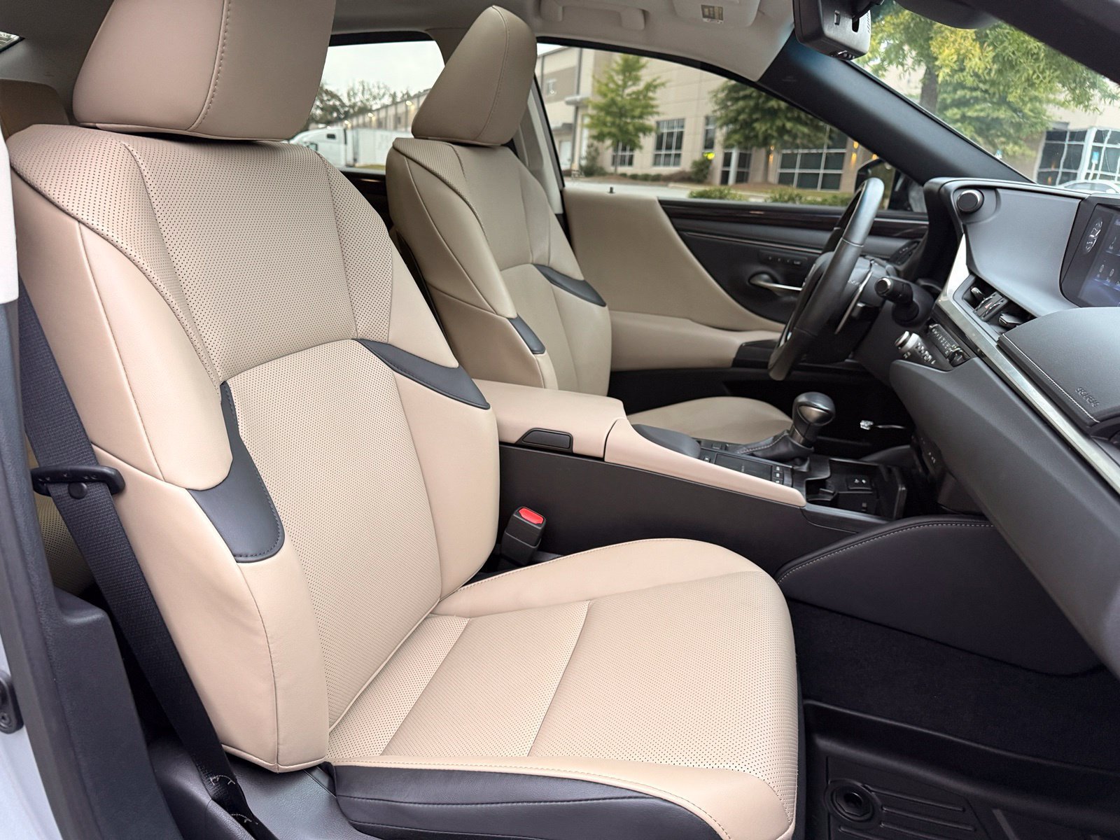 Used 2021 Lexus ES 350 w/ Premium Package FWD image 37