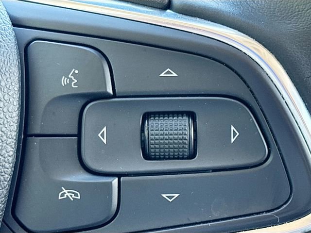 Used 2023 Buick Envision Avenir image 36