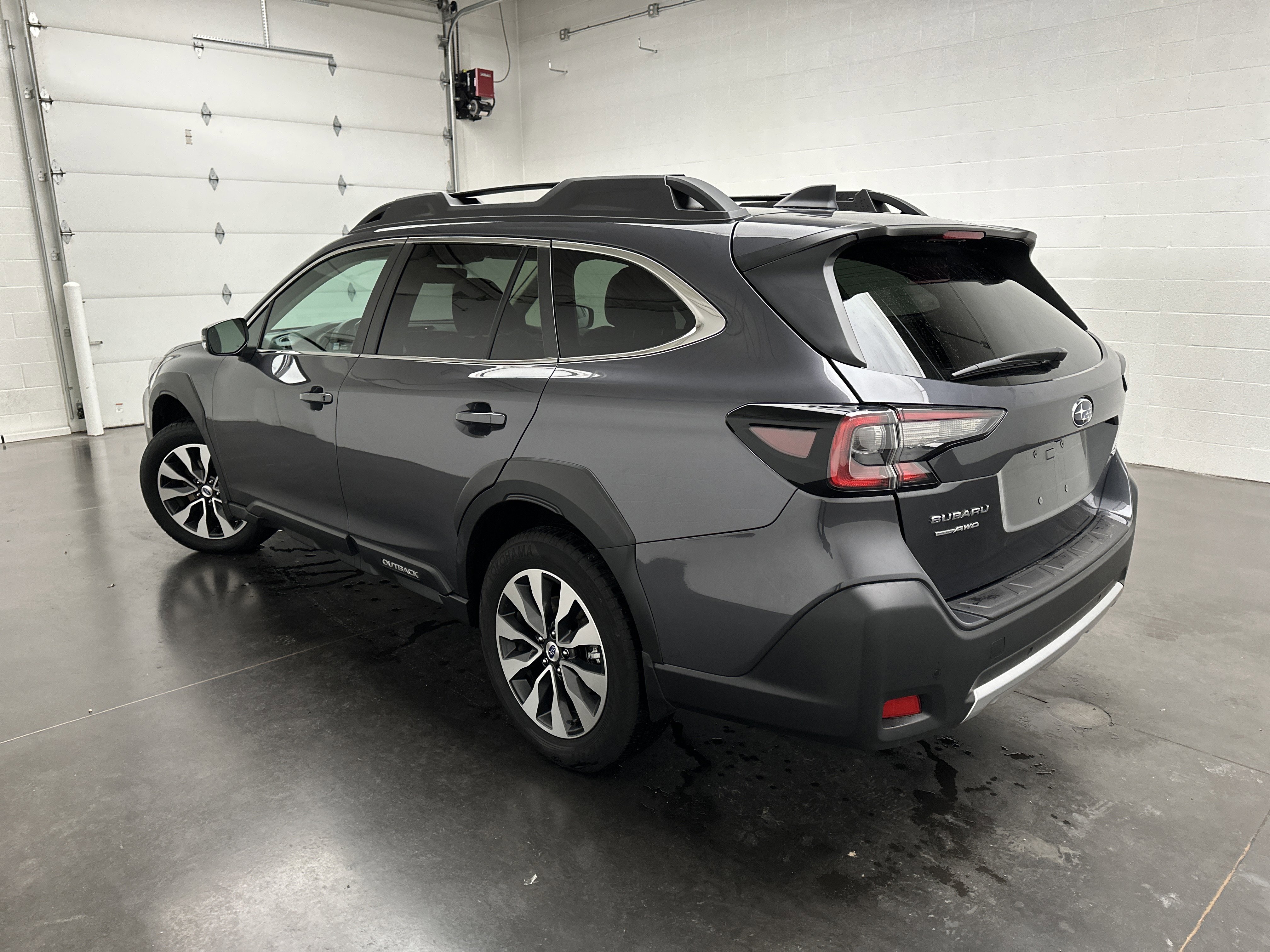 Used 2024 Subaru Outback Limited image 6